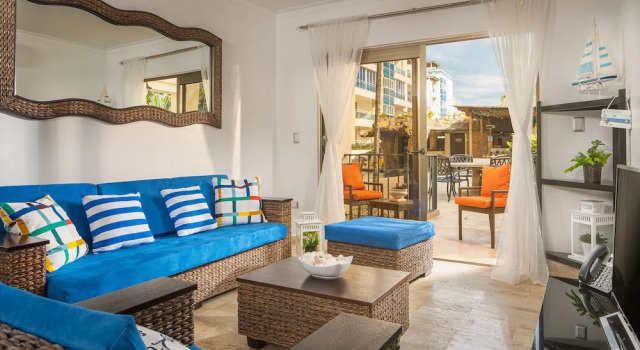 Номер Comfort Playa Laguna Beach Condos
