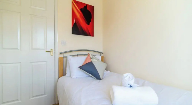 Mandarin Styles 3 Bedroom W/garden in Derby, Забронировать Отель Дерби Дербишир