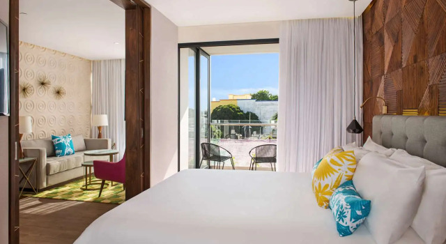 Двухместный люкс c 1 комнатой The Fives Downtown Hotel & Residences, Curio Collection by Hilton