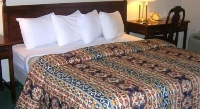 Двухместный номер Standard Econo Lodge High Point - Archdale