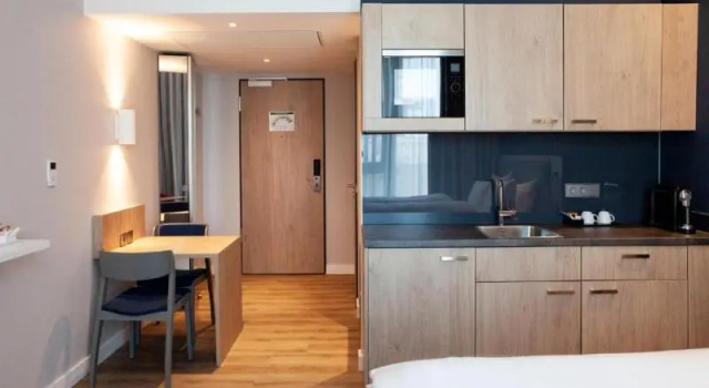 Люкс Standard Holiday Inn Express & Suites Monheim am Rhein by IHG