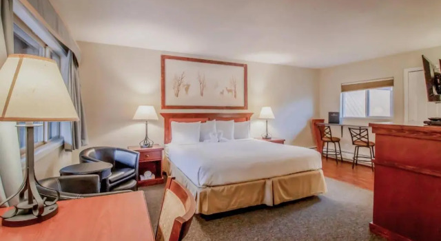 Номер Standard с видом на реку Murphys River Lodge