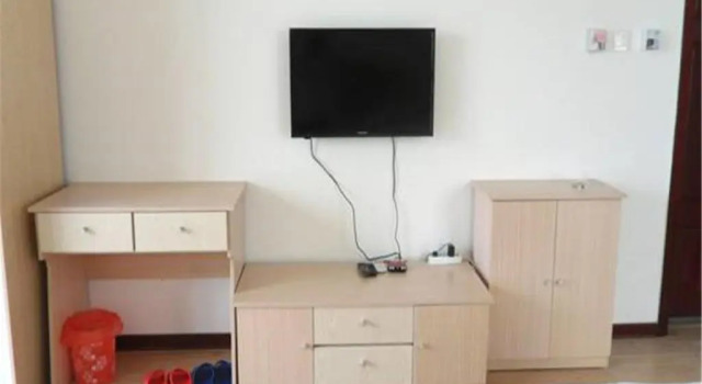 Rainbow Valley Express Hotel, Забронировать Отель Вэйхай Шаньдун