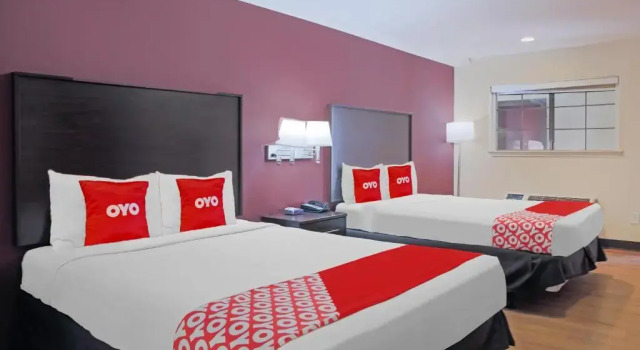 Четырёхместный номер Premium OYO Hotel McAllen Airport South