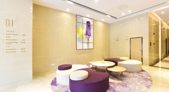 Yinfeng Hotel, Boek Hotel Hotels in Guangdong met parkeren, Parkeren