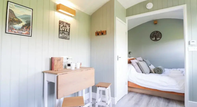 Cuckoo at Wild Valley Huts, Забронировать Дом для отпуска Отели Сноудония с парковкой, Парковка