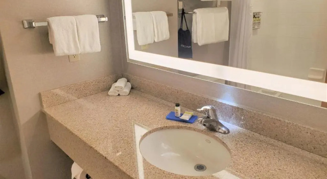 Номер Standard Holiday Inn Express & Suites Cheney by IHG