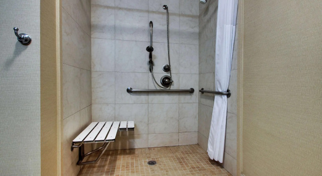 Doppel Studio Hampton Inn Vernon