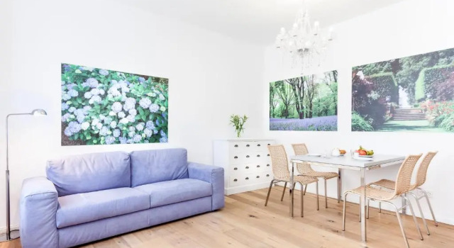 Апартаменты Цокольный этаж c 1 комнатой Lofty Torstr Apartments, 4 unique units from 1-3 bedrooms in Mitte, ideal for families & groups, from 2 up to 8 Guests
