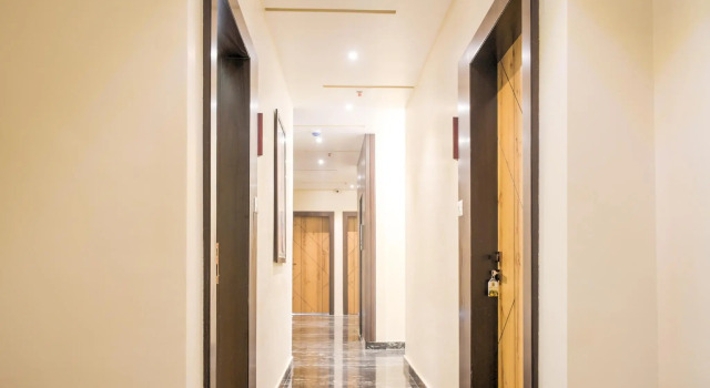 Townhouse 77521 Royal Crown, Prenota Hotel Puri Orissa