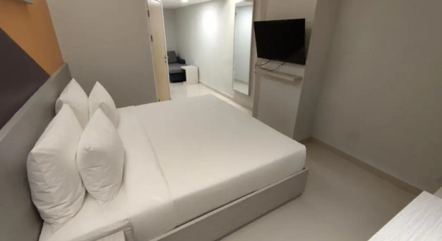 Deluxe room Agogo Downtown Hotel Surabaya