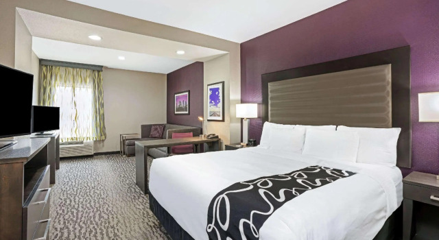 Люкс Deluxe La Quinta by Wyndham College Station South