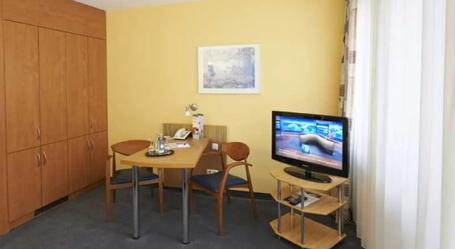 GHOTEL hotel & living München-Zentrum, Забронировать Отель Отели Мюнхена 3 звезды, рядом с Площадь Карлсплац (Штахус), 3*