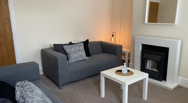 Charming 4-bed Town House in Crookes, Sheffield, Забронировать Отель Шефилд Южный Йоркшир, рядом с Charles Clifford Dental Hospital