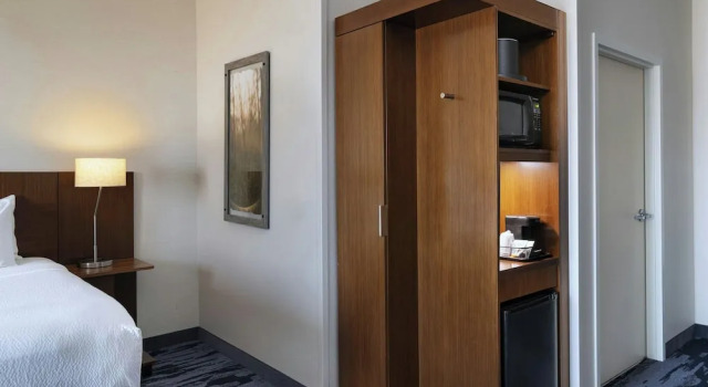 Четырёхместный номер Standard Fairfield Inn & Suites by Marriott Des Moines Urbandale