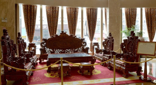 Zhonghan Holiday International Hotel Changde, Buchen Sie Hotel Changde Hunan
