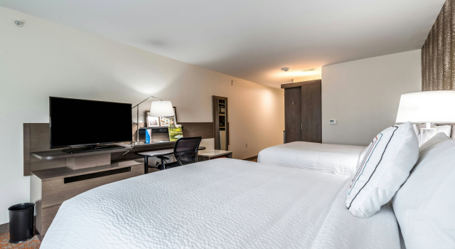 Fairfield Inn & Suites by Marriott St. Joseph Stevensville, Book Hotel Hoteller i Stevensville med pool, Swimmingpool