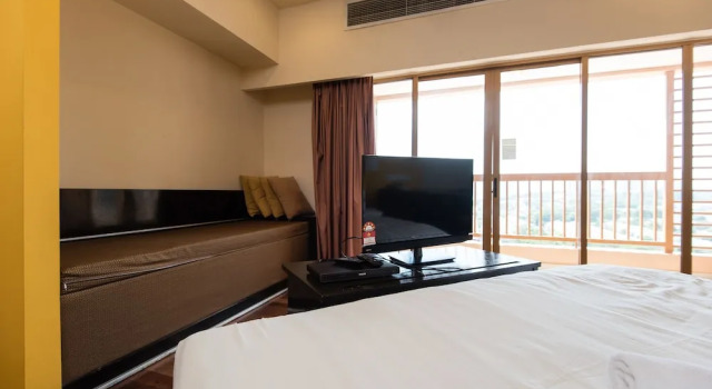 Студия Deluxe с балконом W Studio Resort Suites at Pyramid Tower