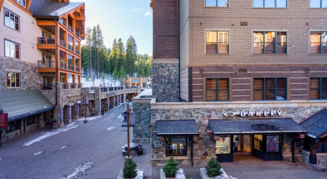 Luxury 2 BD in the Heart of the Village at Northstar! - Catamount 206