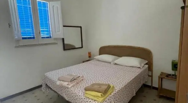 Lovely 2 bedroom rental unit,patio and close beach, Book Hotel Manduria Salento