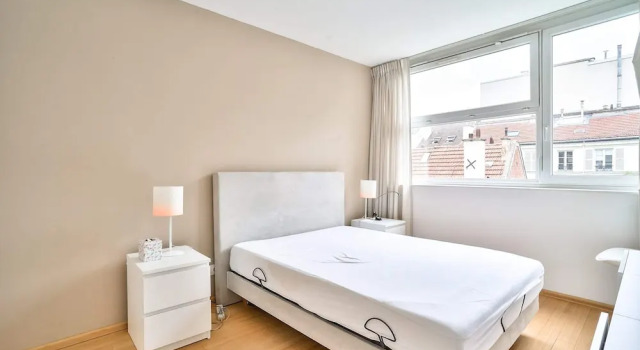 Charming 3 Room Apartment - Paris