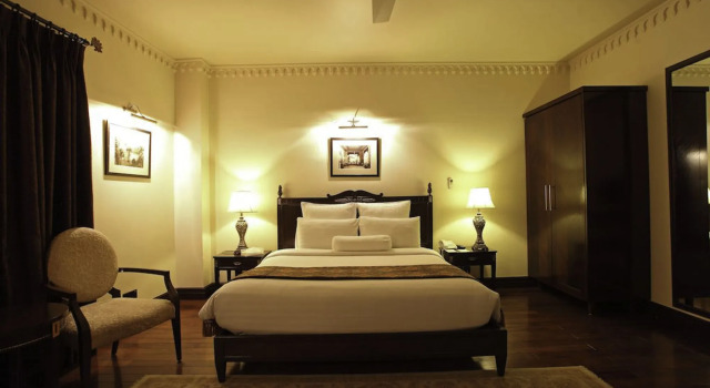 Heritage Luxury Suites- ALL Suite Hotel