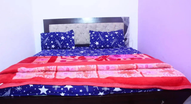 OYO 89044 Raa Inn Room