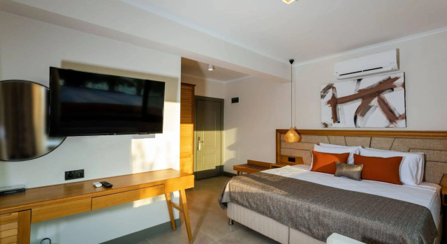 Yalıpark Beach Hotel