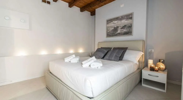 Venetian Exclusive Apartment R&R, Забронировать Апартаменты/квартира Дорсодуро Венеция