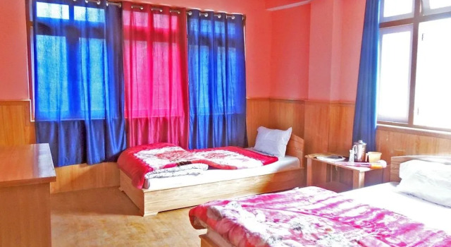 Hotel Snow Retreat, Rezerwuj Hotel Hotele w Lachen z parkingiem, Parking