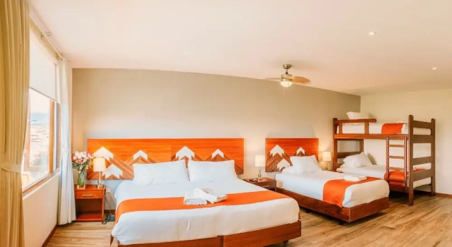 Четырёхместный номер Deluxe Ilalo Garden Hotel & Restaurant