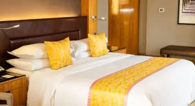 Клубный номер Standard Sheraton Grand Bangalore Hotel at Brigade Gateway