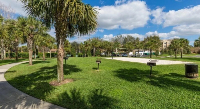 1 mile to Disney 4 Bedroom 4 Bath Pool Home in the Windsor Hills Resort, Buchen Sie Resort Hotels in Four Corners mit Pool, Schwimmbad
