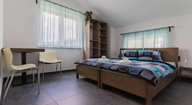 APARTMÁNY POD SJEZDOVKOU, Забронировать Отель Отели Рудных горы с бассейном, Бассейн