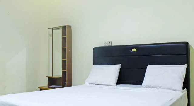 Номер Standard Collection O 91517 Hotel Gajah Mada Soe