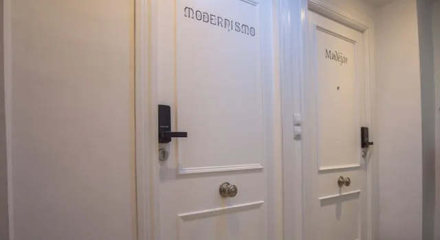 Апартаменты с видом на город Apartamentos Plaza del Torico