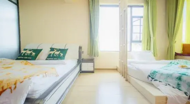 Семейный люкс Wangshan Inn, Dali