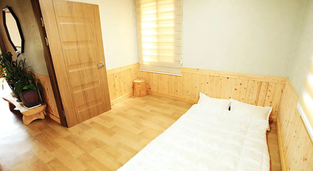 Jeju Happy Cabin Pension