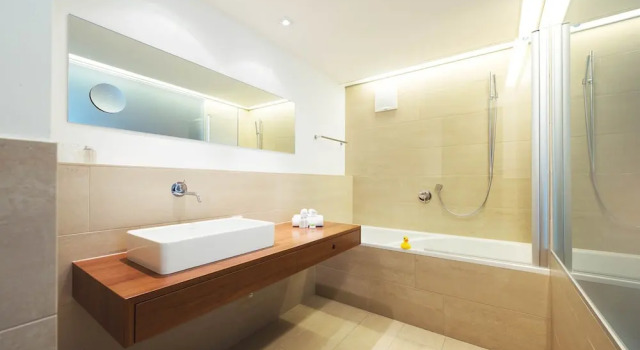 Люкс с балконом и с видом на горы Skihotel Galzig B&B