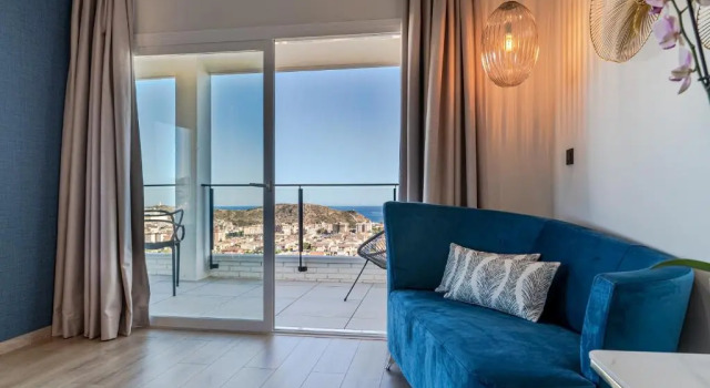 Номер Deluxe Ramada Resort by Wyndham Puerto de Mazarron