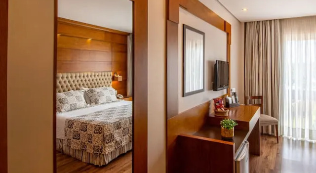 Апартаменты Super Luxury с видом на город Hotel Alpestre