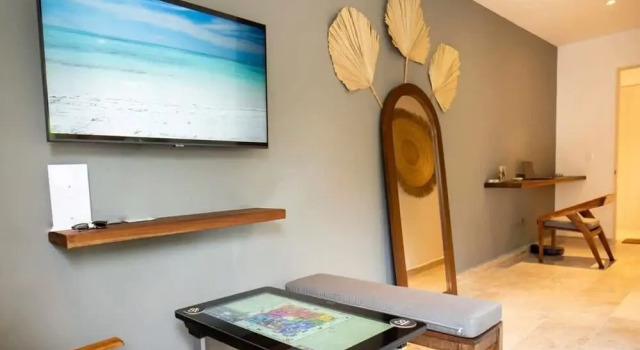 1 Br Great Located Pool Gym Coworking, Rezerwuj Hotel Hotele w Quintana Roo z parkingiem, Parking