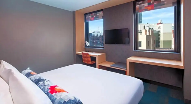 Номер Standard с видом на город Aloft by Marriott Long Island City-Manhattan View