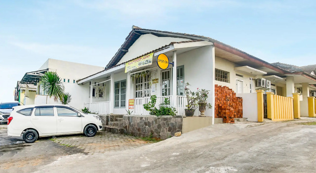 SPOT ON 90896 Griya Atu Syariah, Rezerwuj Hotel Hajimana Sumatra