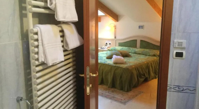 Четырёхместный номер Standard Hotel Luis