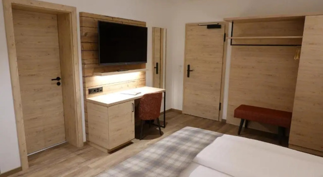 Семейный номер Deluxe Hotel Schweizerhof