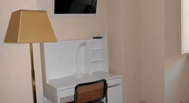 Azzurra Guest House, Забронировать Гостевой дом Рионе Монти Рим, рядом с Вилла Максенция