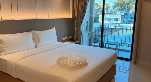 Двухместный номер Standard с балконом Aston Hotel Pattaya