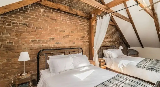Montreal Artist Loft - Champs, Book Hotel 3-stjernede hoteller i Montreal, nær Clock Tower Beach, 3*