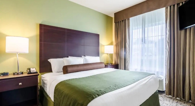 Семейный номер Standard Cobblestone Hotel & Suites - McCook